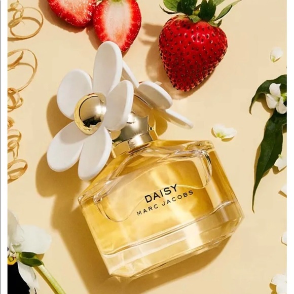 Marc Jacobs Other - Marc jacobs daisy perfume 1.7 oz 50 ml